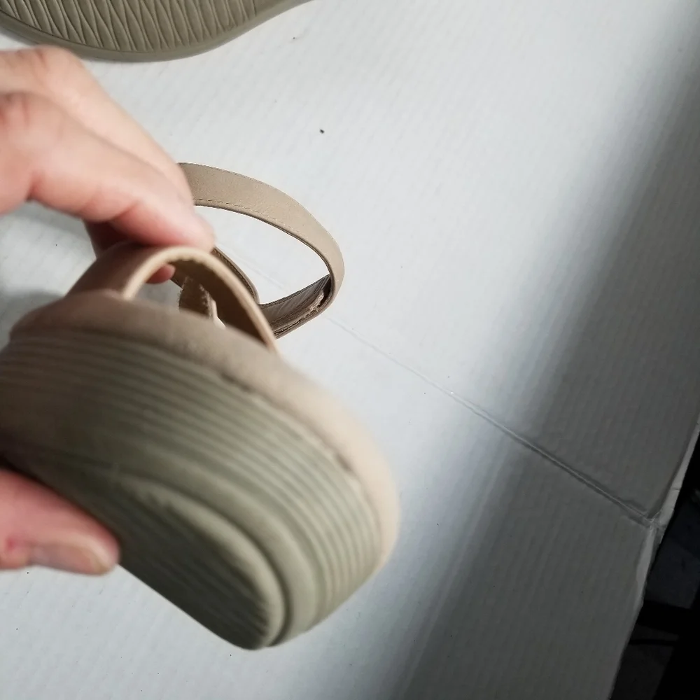 CLARKS COLLECTION SOFT CUSHION WEDGE SHOES SIZE 9